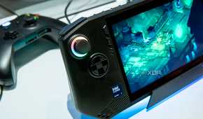 The analog stick and D-pad on the MSI Claw