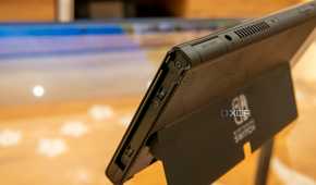 Close-up view of the rail on a Nintendo Switch console