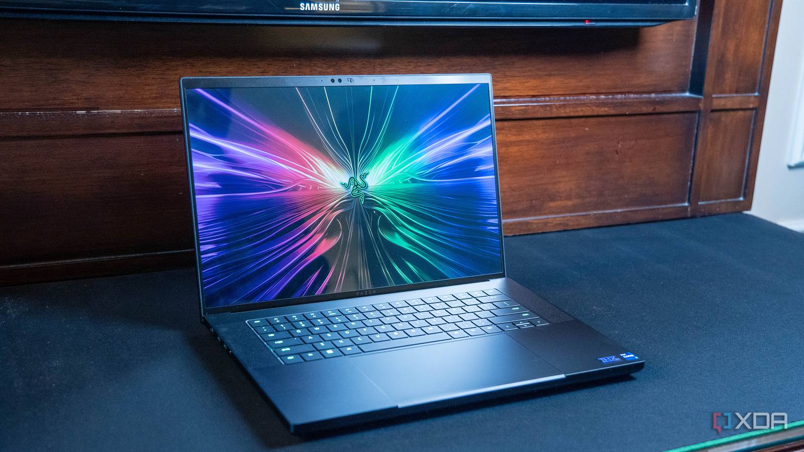 Razer upgrades the Blade 16 with the first 16-inch 240Hz OLED display