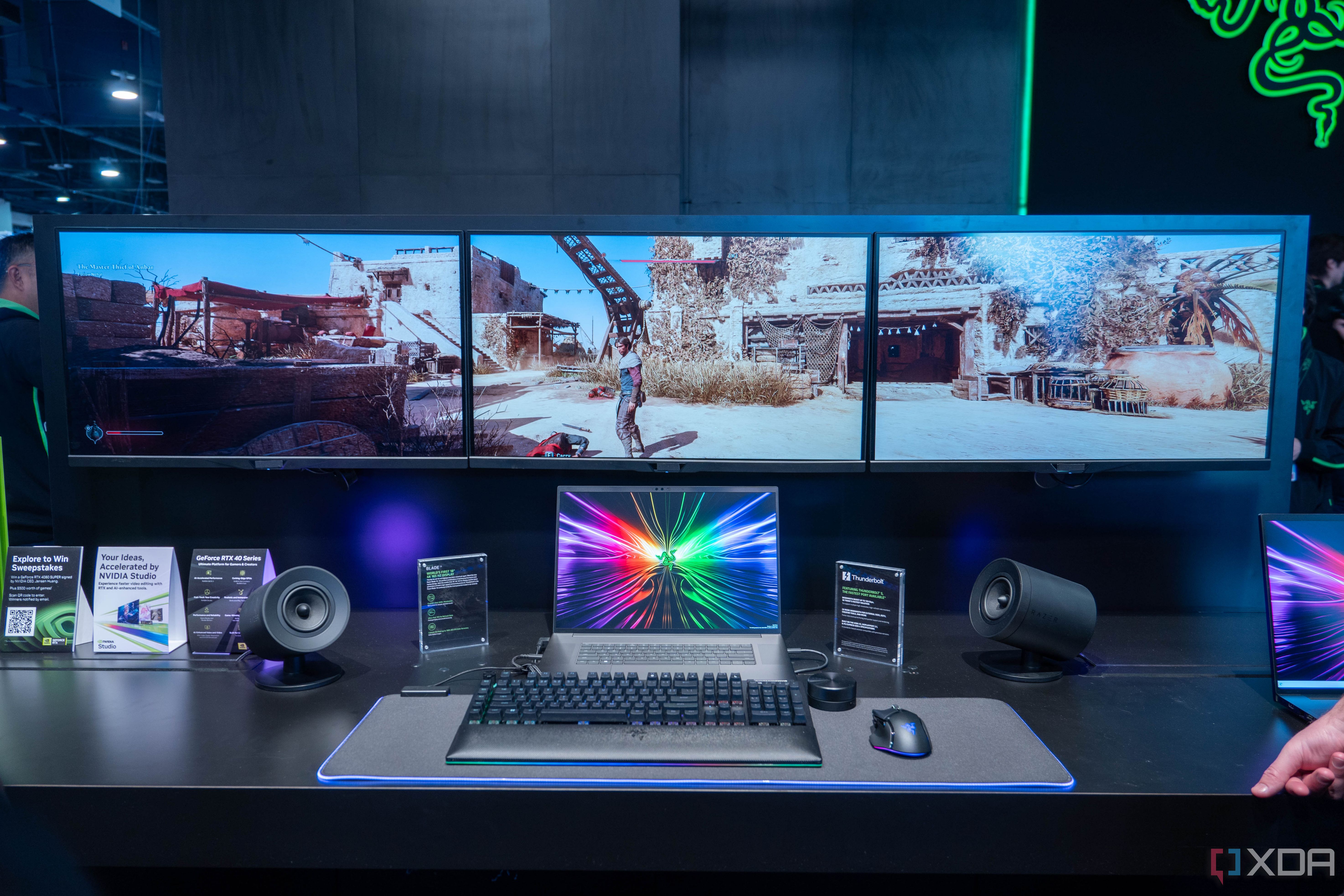 Razer Blade 18 with three 4K monitors connected