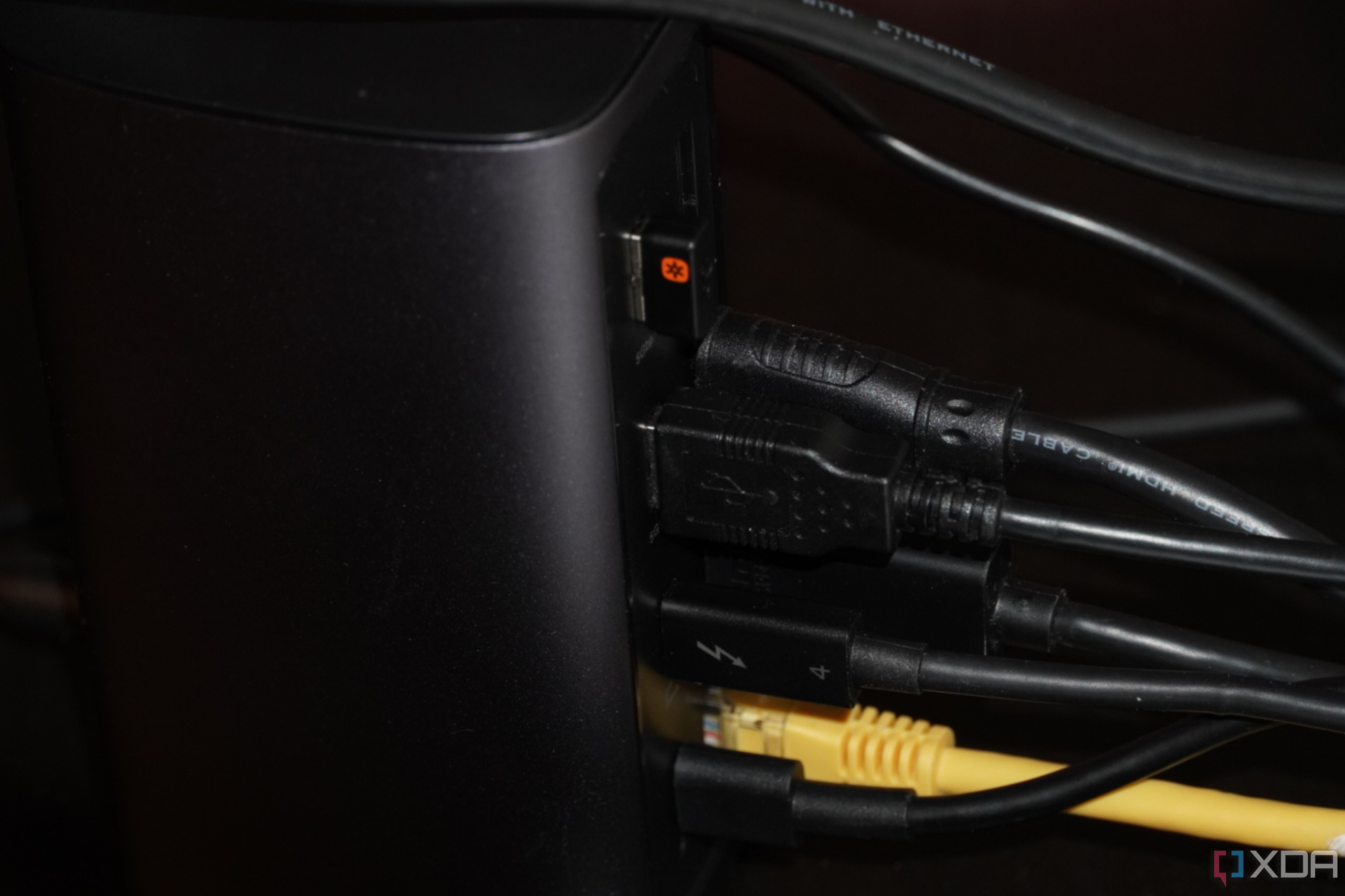 Cables coming out of a Revodok Pro docking station.