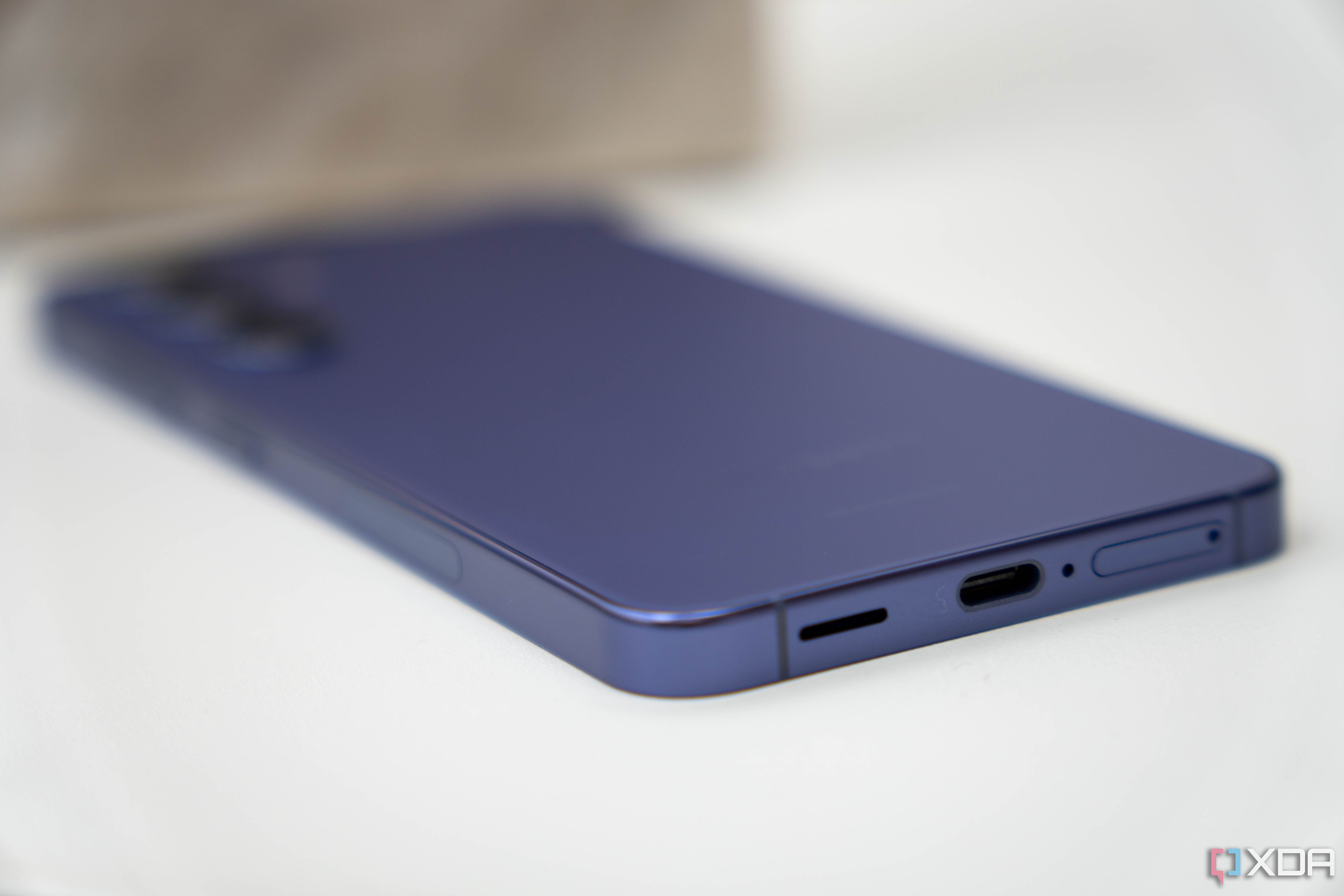 Samsung Galaxy S24 aluminum frame