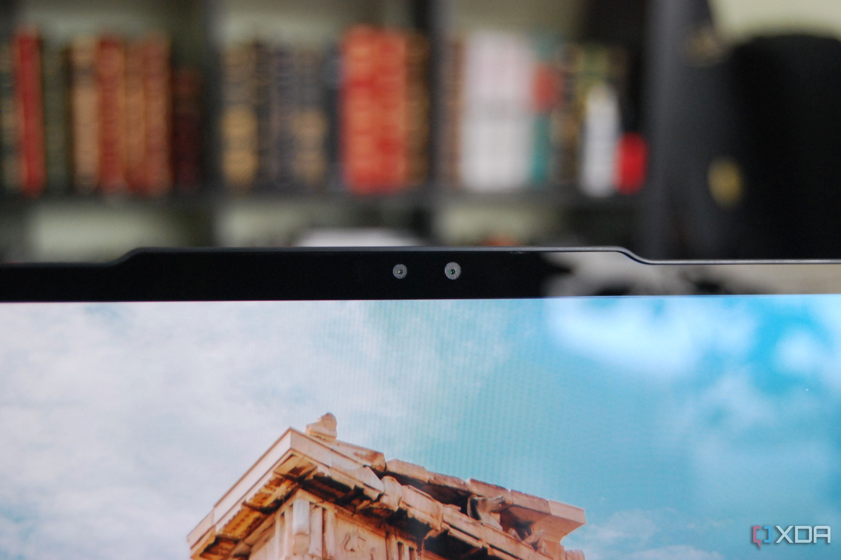 ThinkPad Z16 (Gen 2) camera array