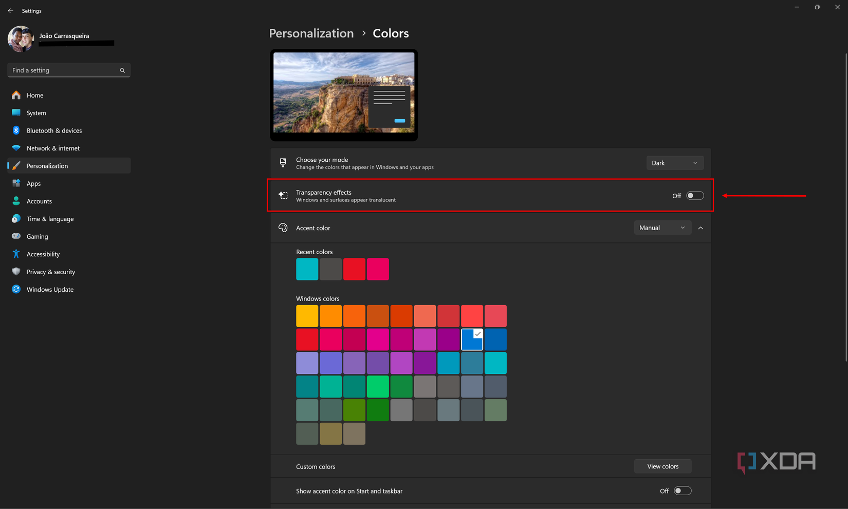 Screenshot of color settings in Windows 11 with the transparency effects toggled turned off and highlighted