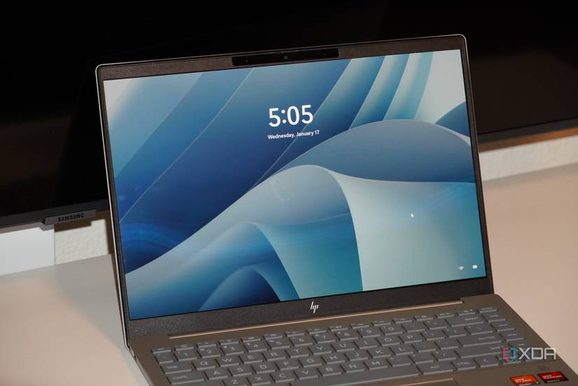 The Windows 11 Lock Screen with ads disabled.
