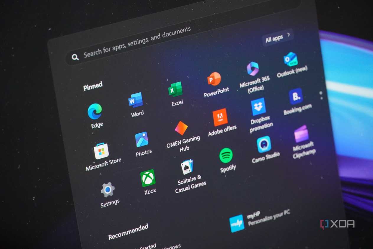 Pre-installed apps in Windows 11.