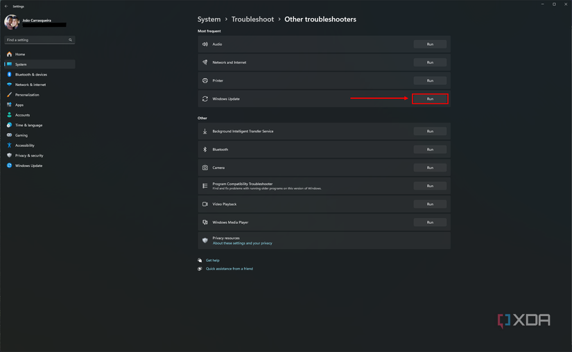 Screenshot of the treoubleshooter list in Windows 11 Settings with the run button highlighted next to Windows Update