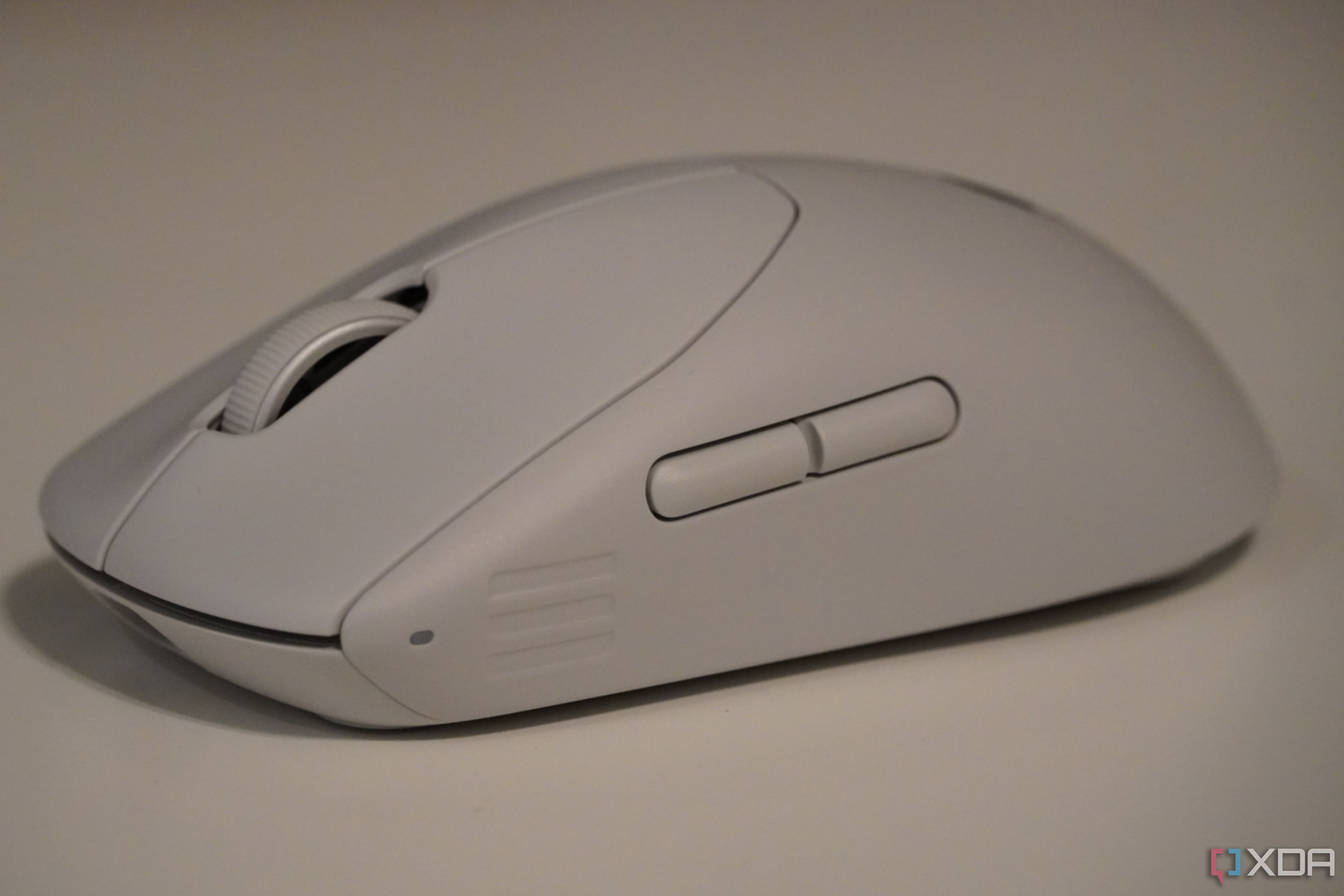 Alienware-Pro-Gaming-Mouse-3