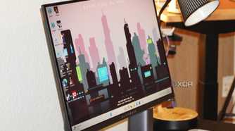 The display on the Alienware QD OLED 27.