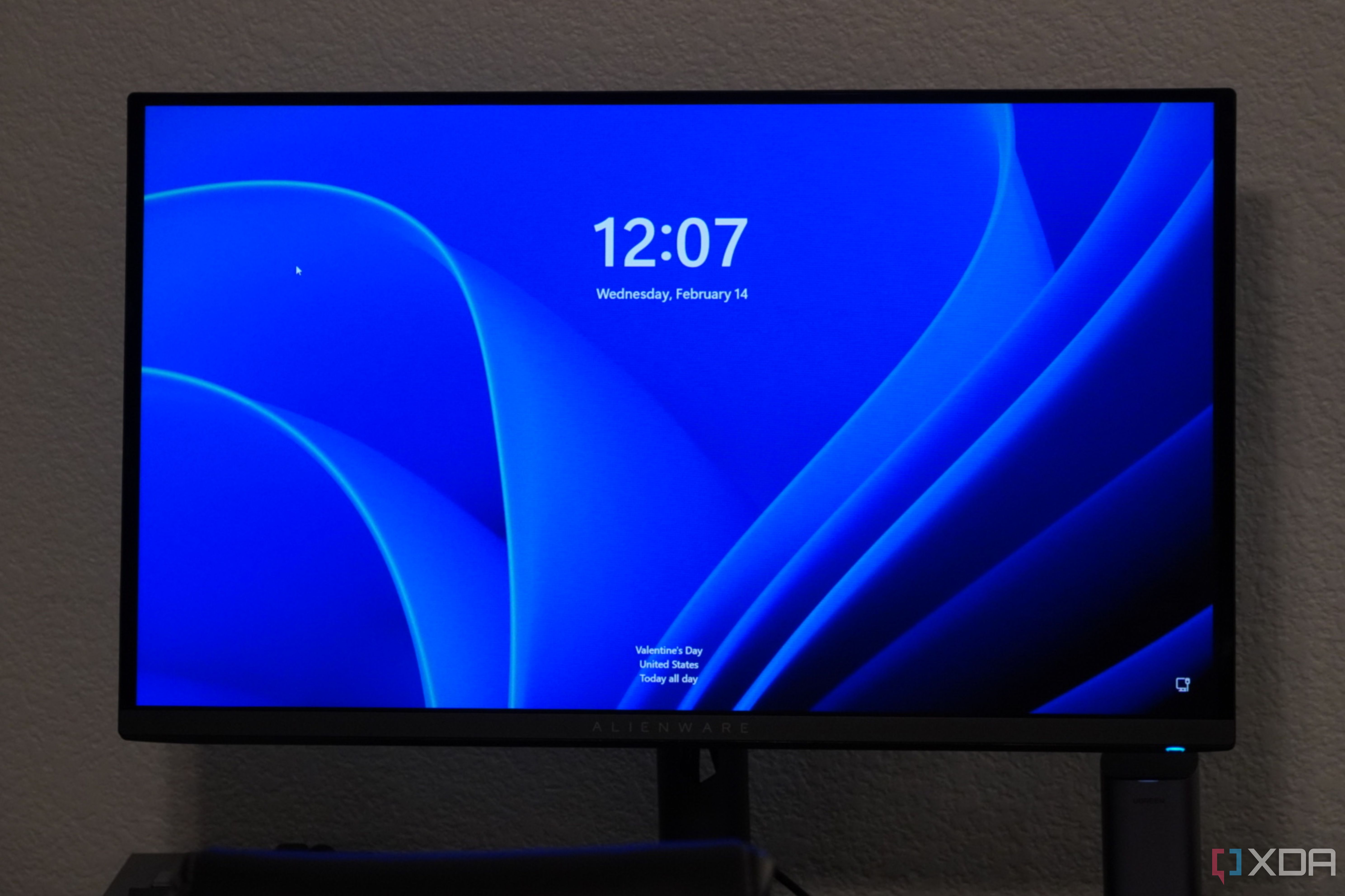 Alienware-QD-OLED-27-5