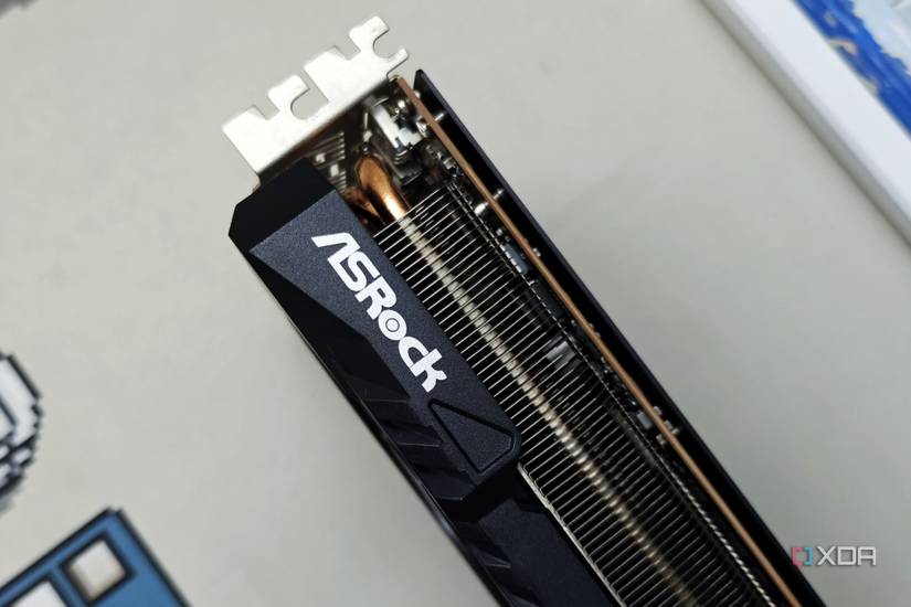【ジャンク】ASRock Radeon RX 7700 XT Amazon.com: ASRock AMD Radeon RX 7700 XT Challenger 12GB