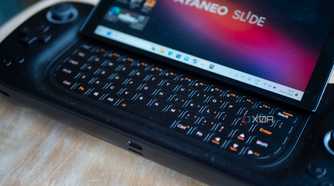 Keyboard of the Ayaneo Slide