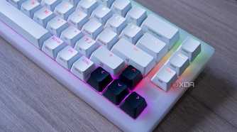 Close-up of the arrow keys with black keycaps on the Cherry Xtrfy K5V2