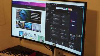 A sample productivity workflow on the Dell UltraSharp 34 monitor.