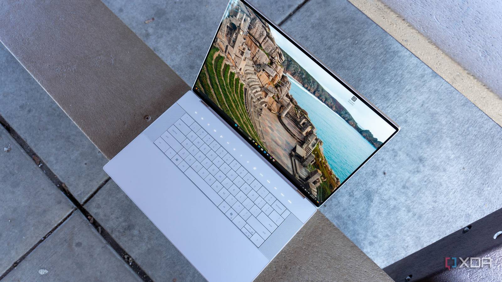 Dell XPS 16-12