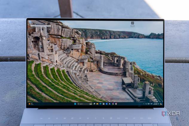 Close up of Dell XPS display