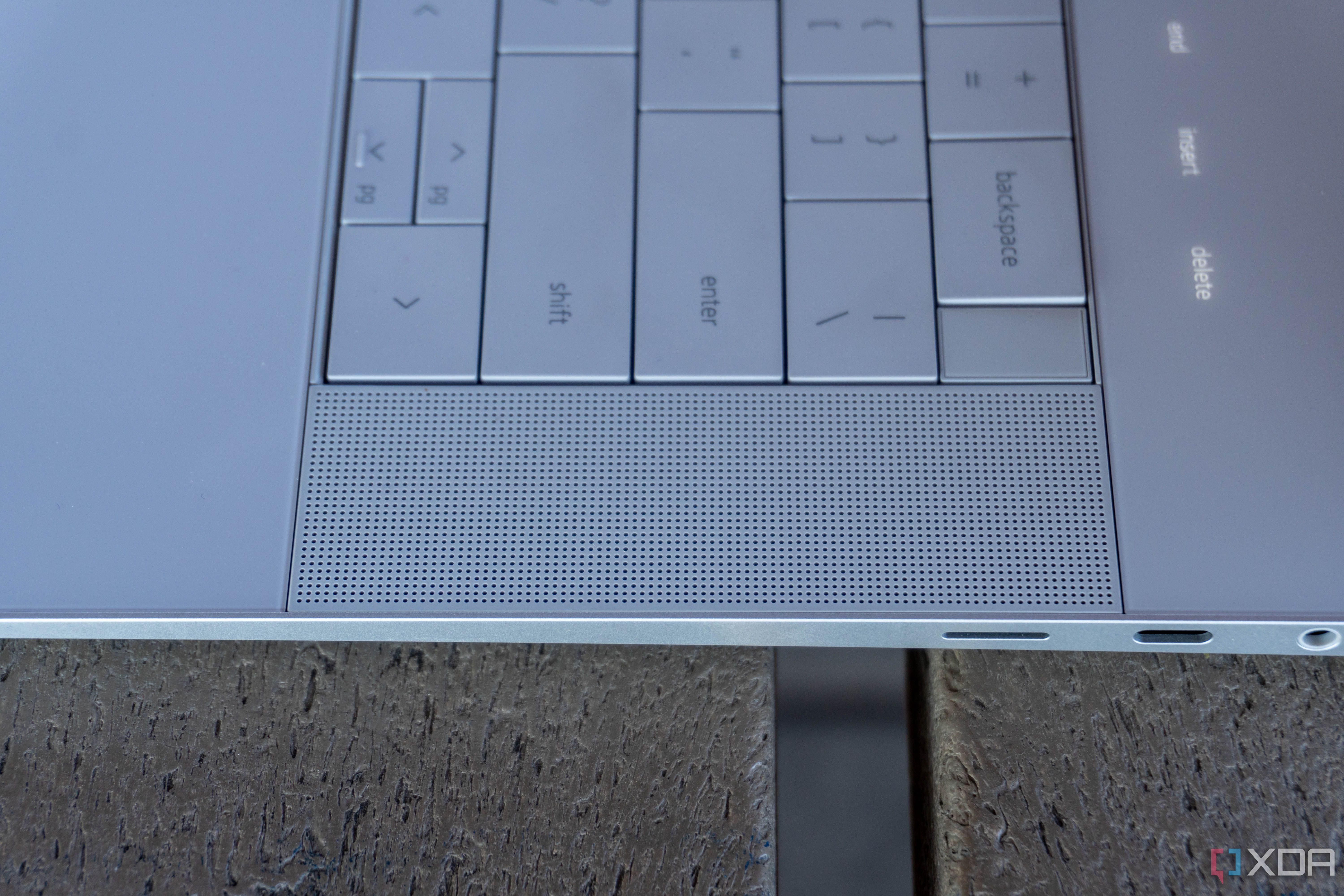 Dell XPS 16-8