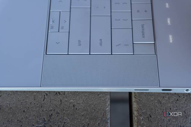 Dell XPS 16-8