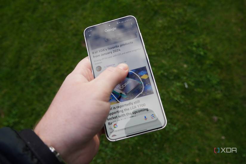 Circle to Search on the Galaxy S24.