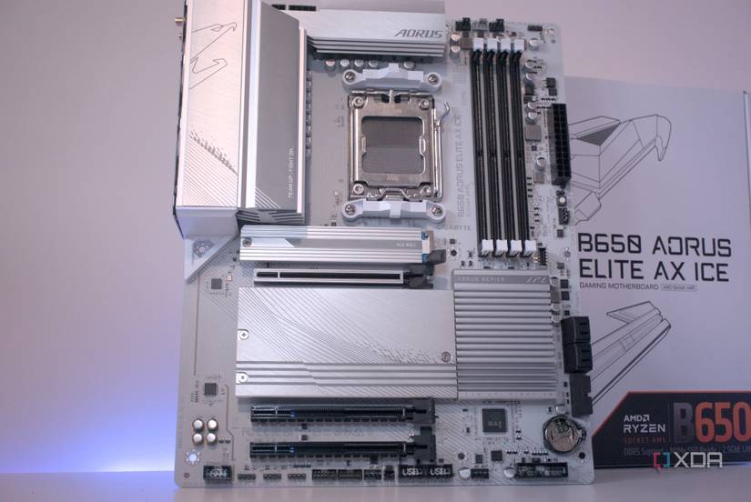 Gigabyte B650 Aorus Elite AX Ice review: Making the most of the