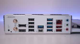 Gigabyte B650 Aorus Elite AX Ice rear I/O