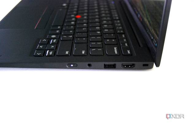 Lenovo ThinkPad X1 Carbon (Gen 12) right ports