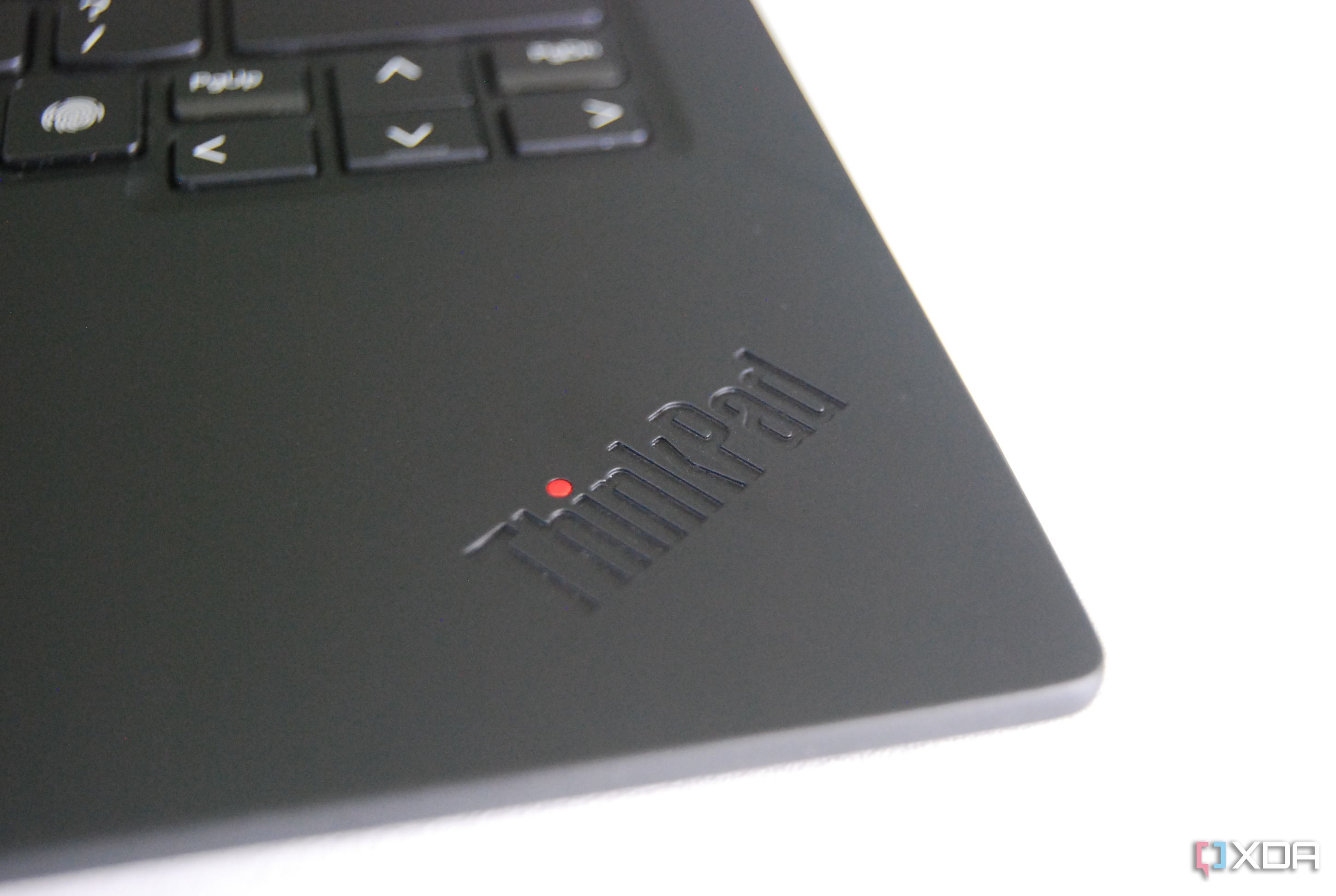 Lenovo ThinkPad X1 Carbon (Gen 12) embedded logo