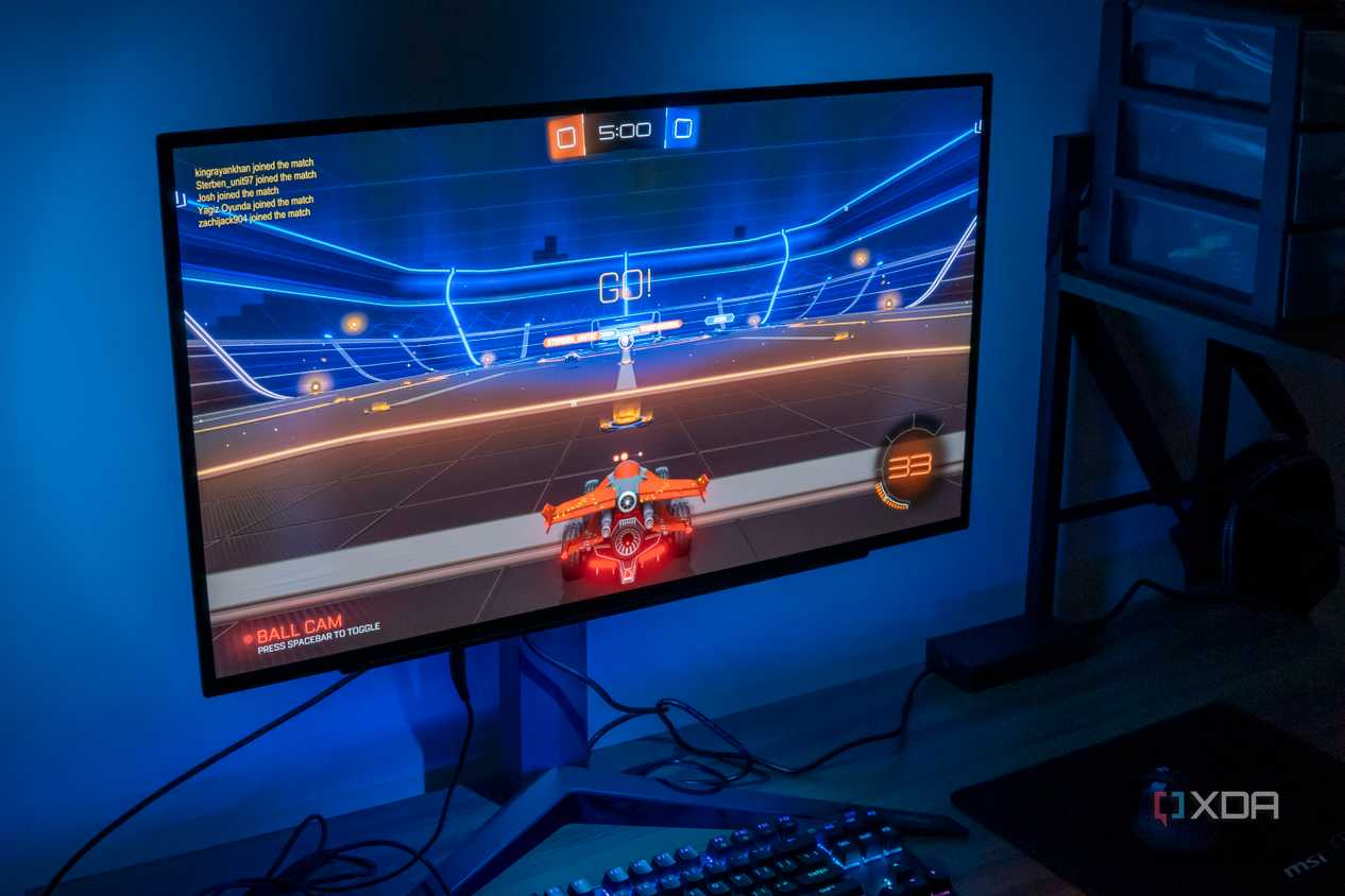 LG UltraGear 27GR95QE-14