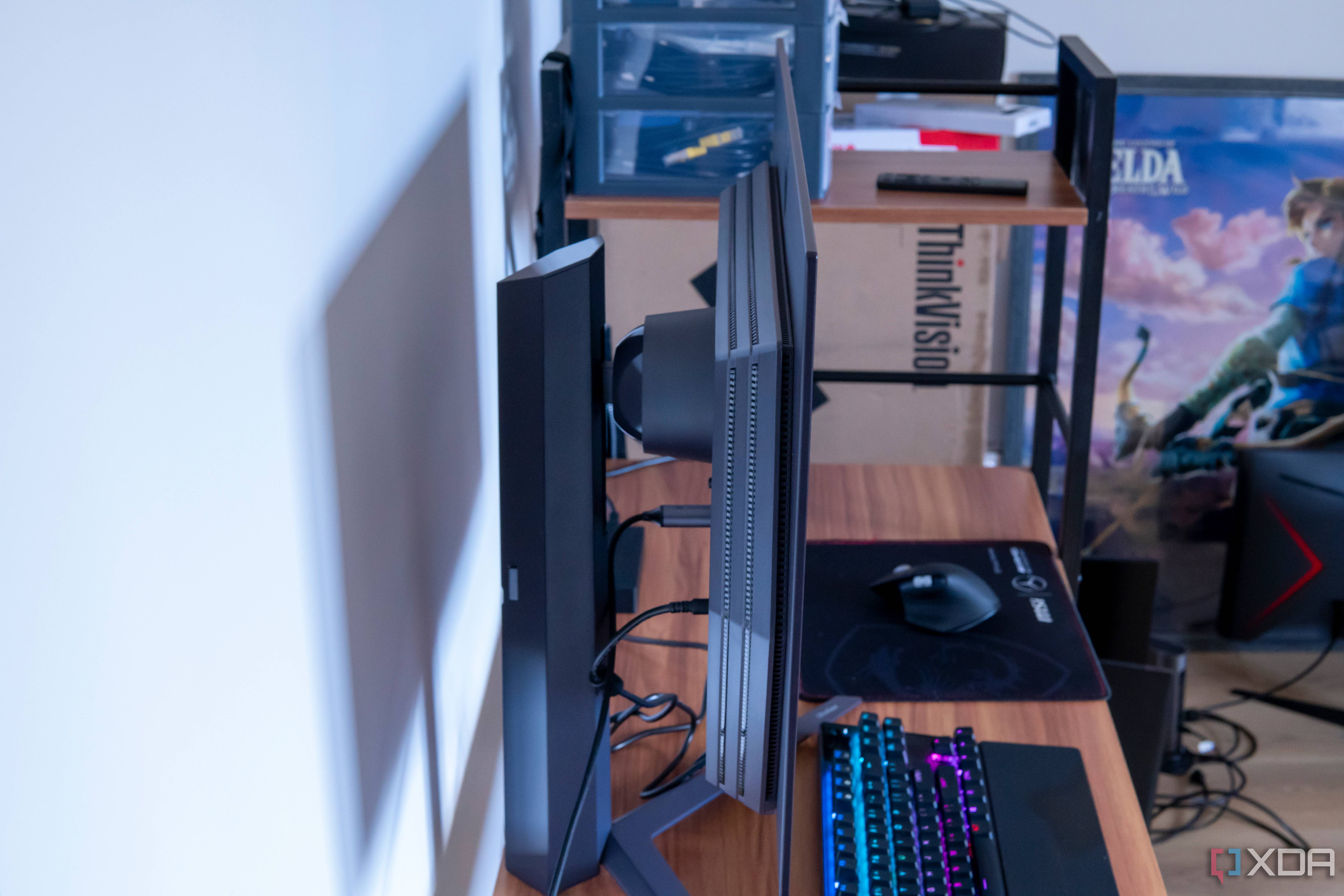 Side view of the LG UltraGear 27GR95QE with no RGB lighting