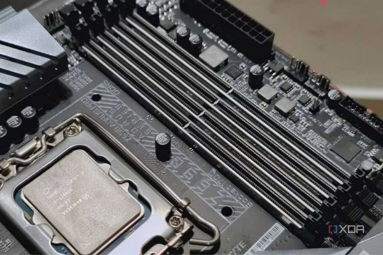 An image showing the memory slots on a motherboard.