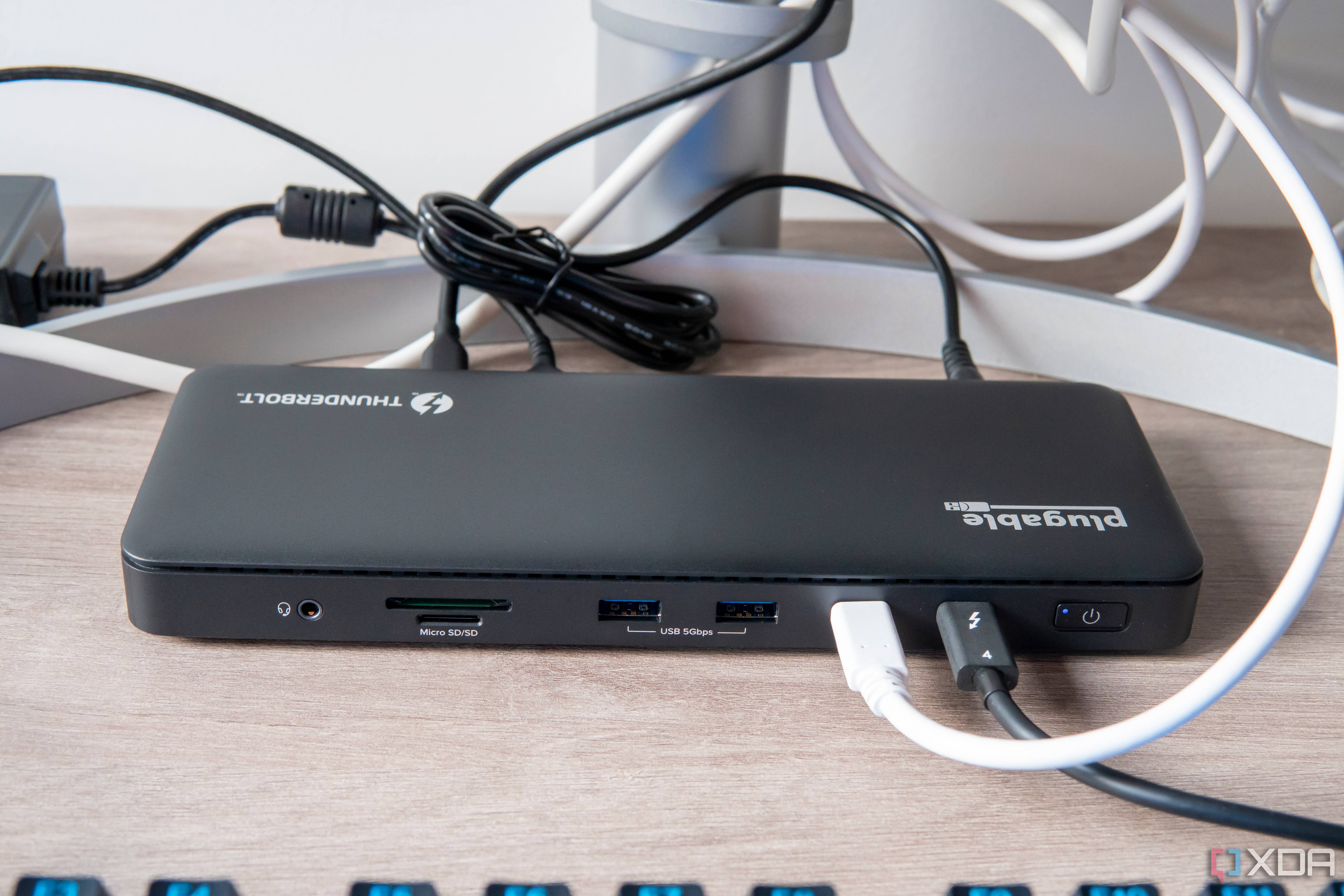 Front view of the Plugable TBT4-UD5 docking station