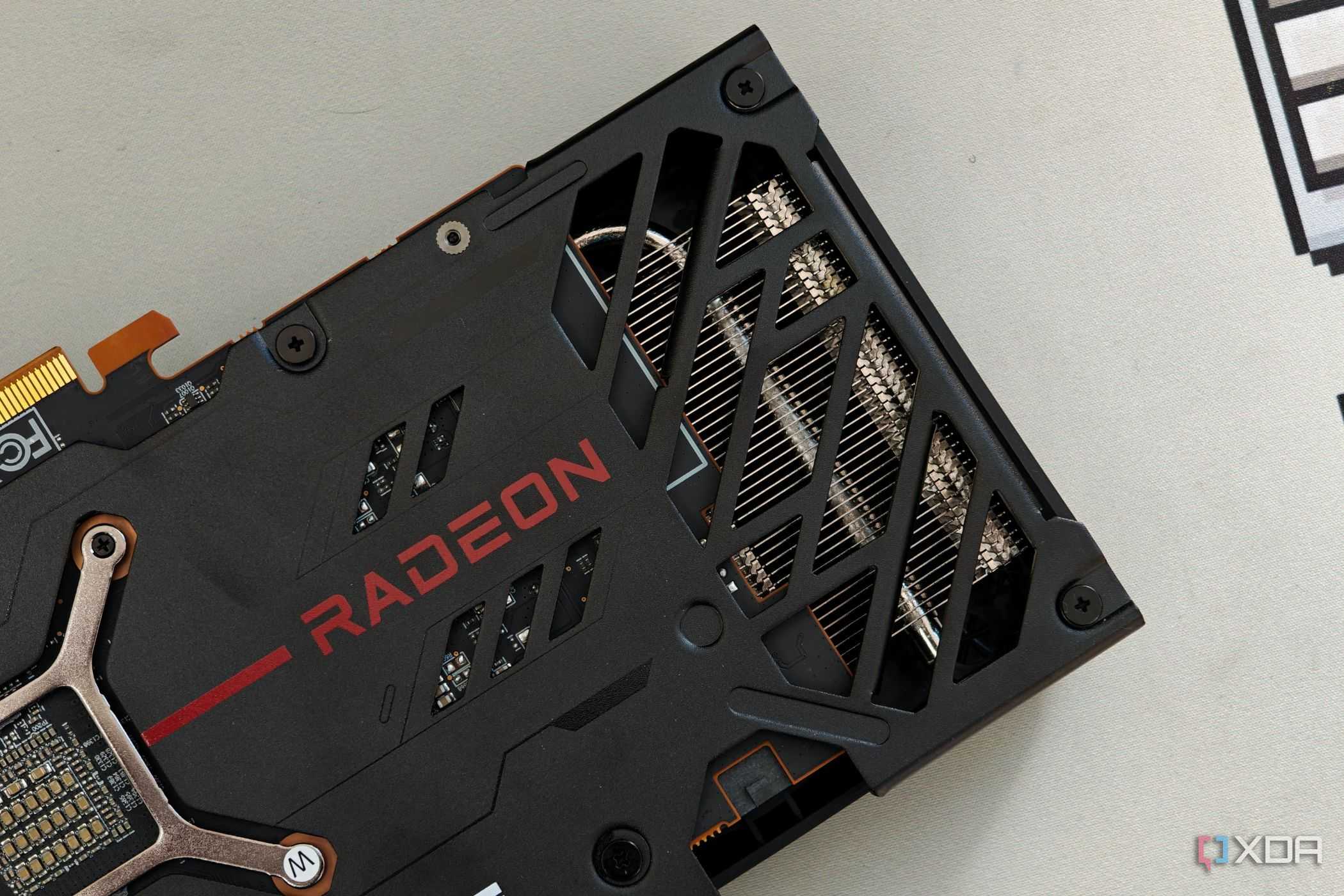 Radeon RX 7600 exhaust vents