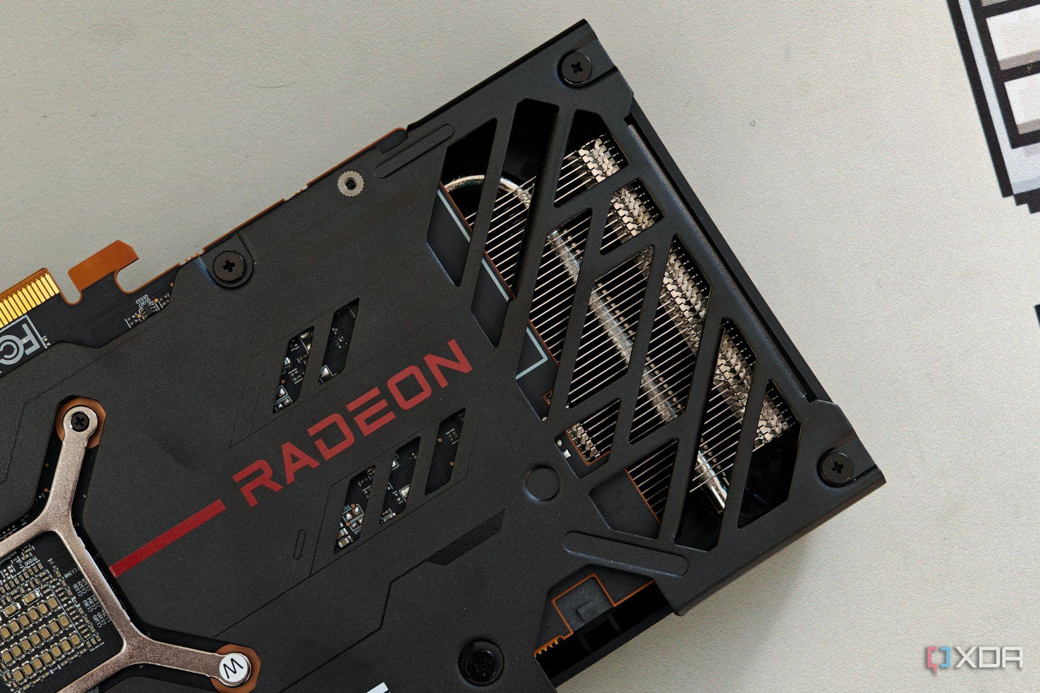 Radeon RX 7600 exhaust vents