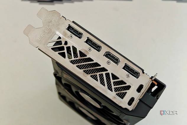 An image showing the IO panel of the Sapphire Radeon RX 7600 Pulse OC GPU.