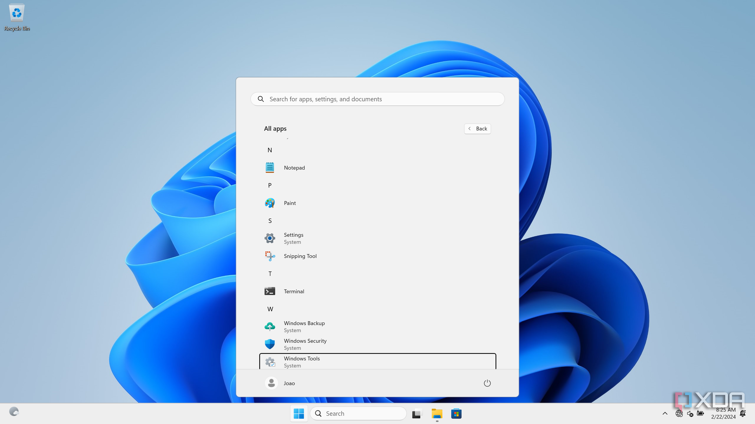 Screenshot of the All Apps list in Tiny11 before installing any updates