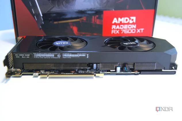 Acer Nitro Radeon RX 7600 XT OC cooling cutouts