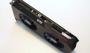 Acer Nitro Radeon RX 7600 XT OC side branding
