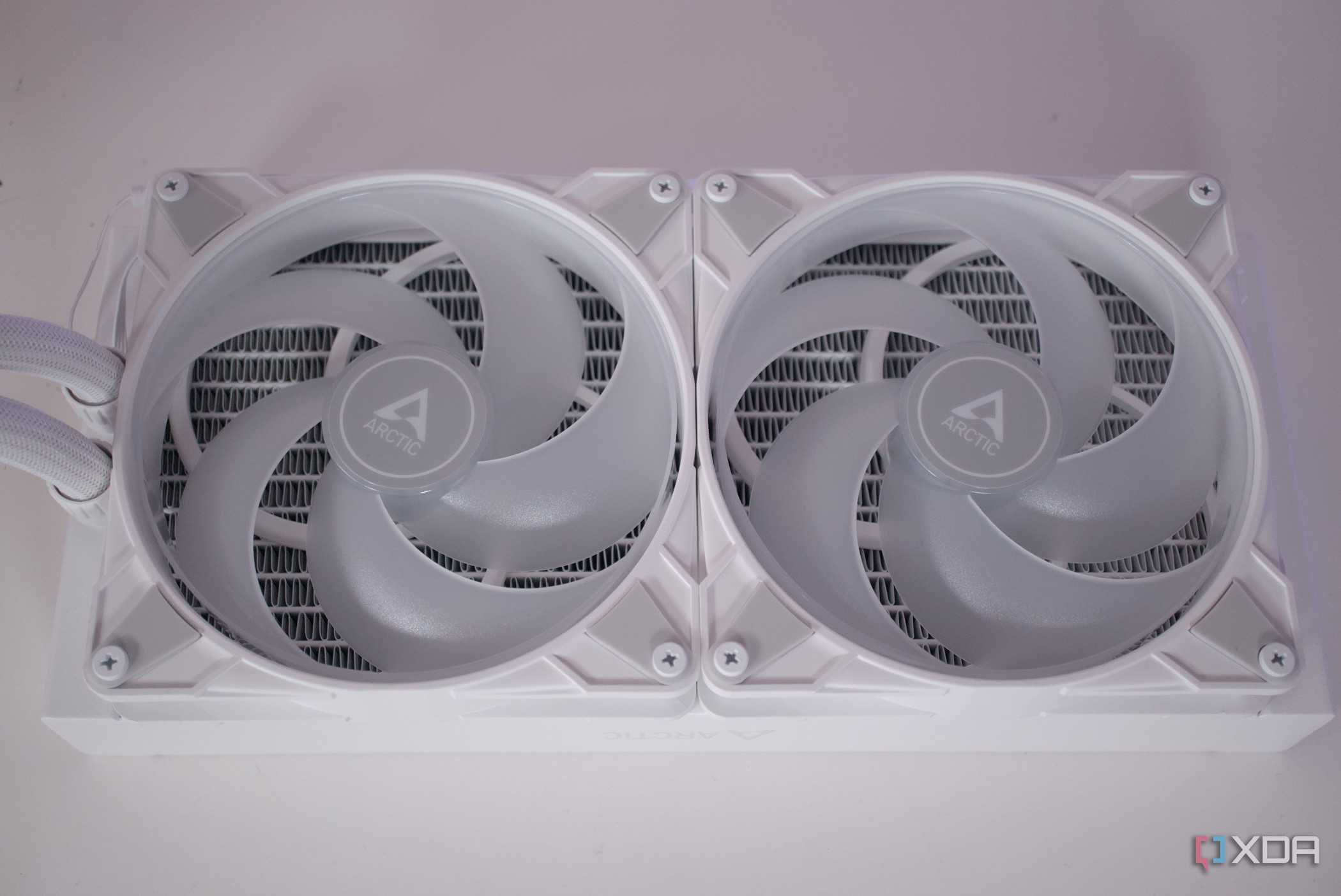 Arctic Liquid Freezer III 280 A-RGB fans