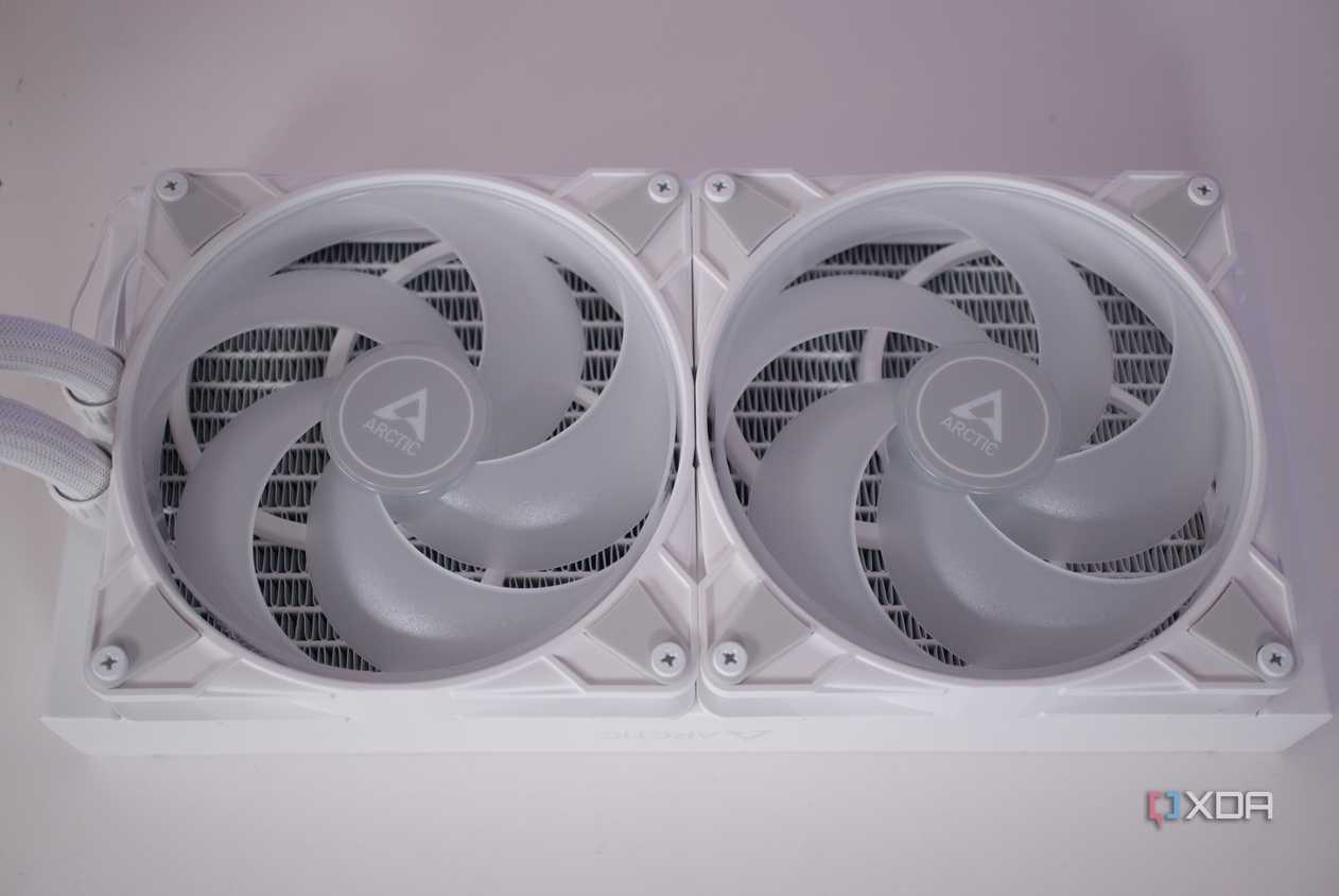 Arctic Liquid Freezer III 280 A-RGB fans