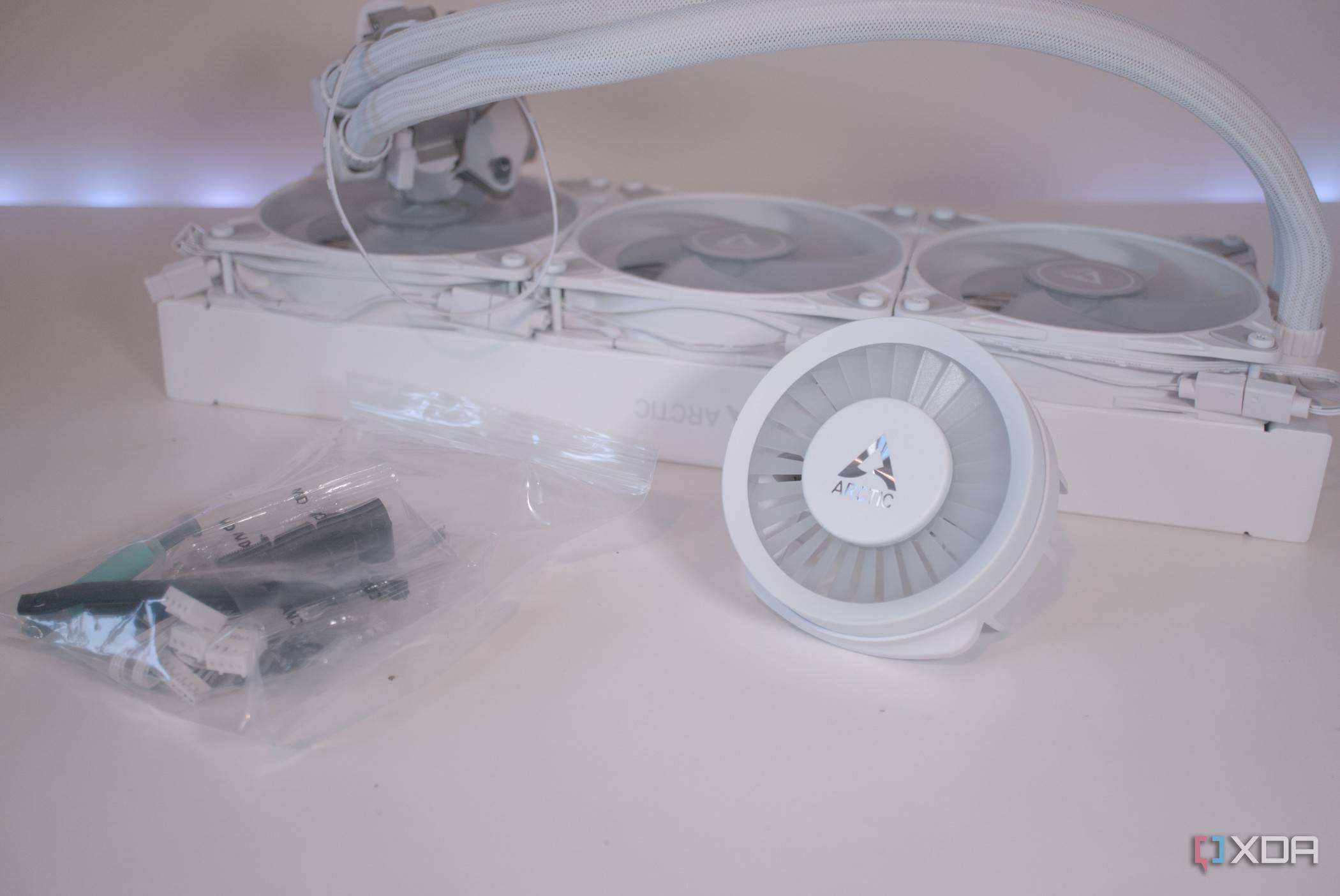 Arctic Liquid Freezer III 360 A-RGB contents