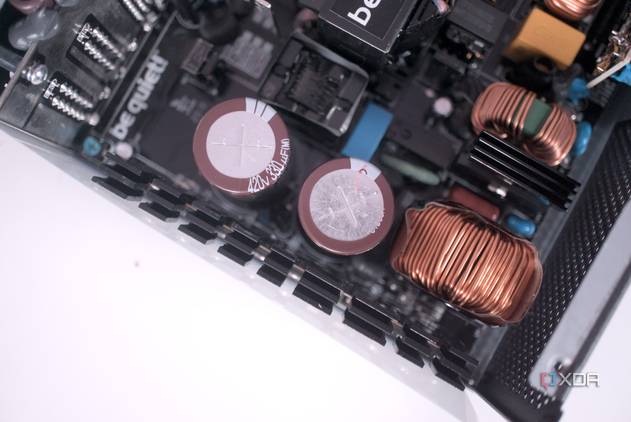 be quiet! Pure Power 12 M 850W capacitors