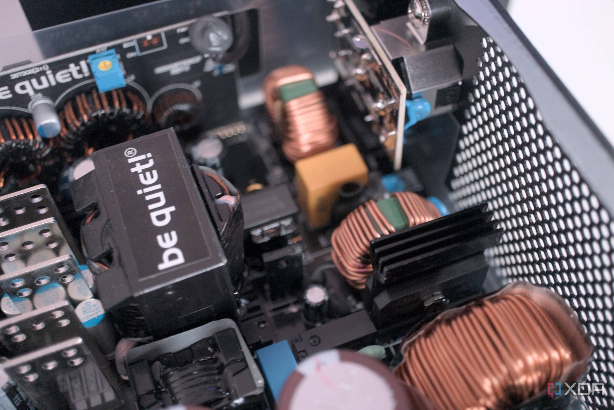 be quiet! Pure Power 12 M 850W internals