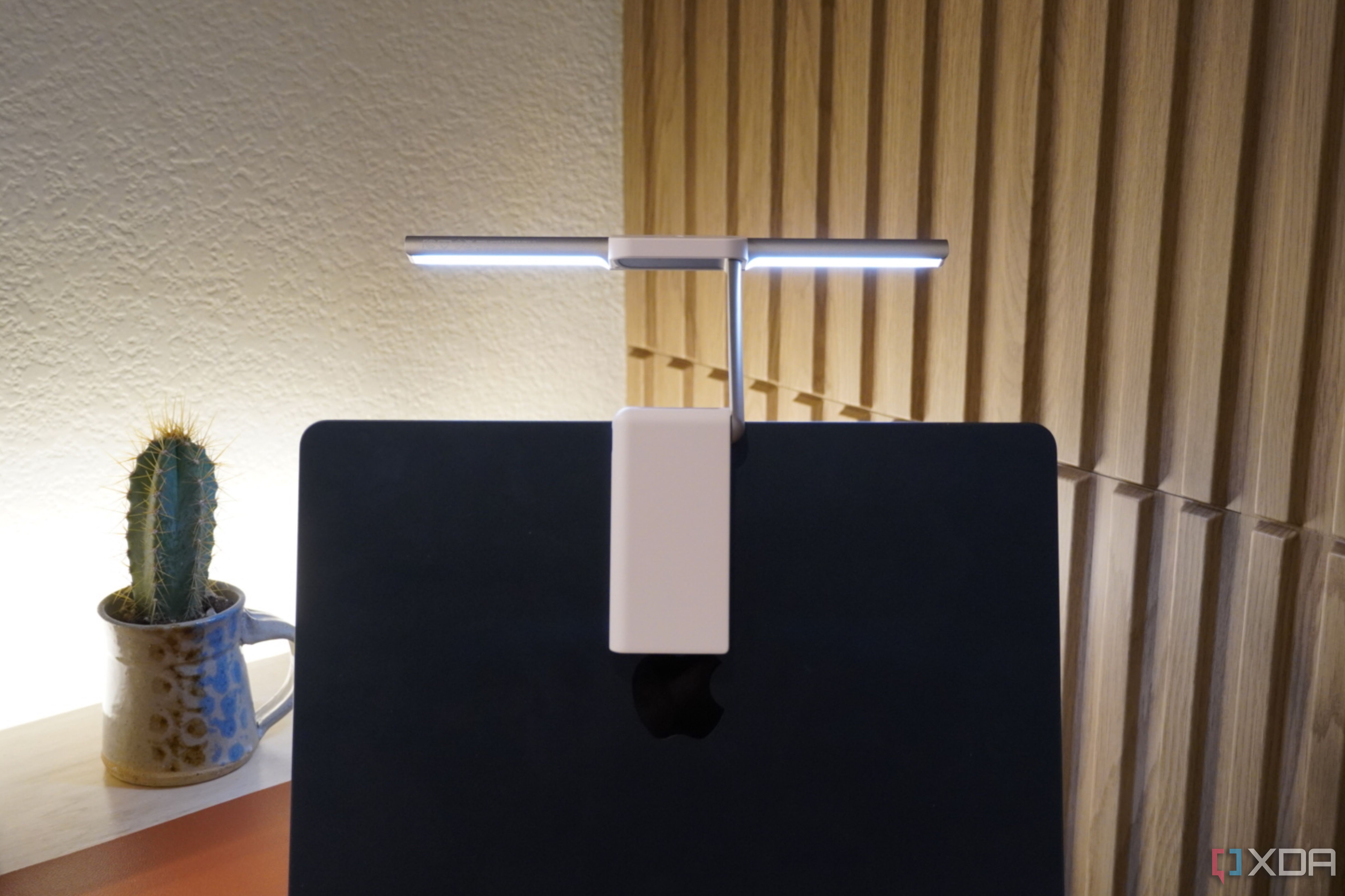 BenQ LaptopBar review: Great lighting you can take anywhere