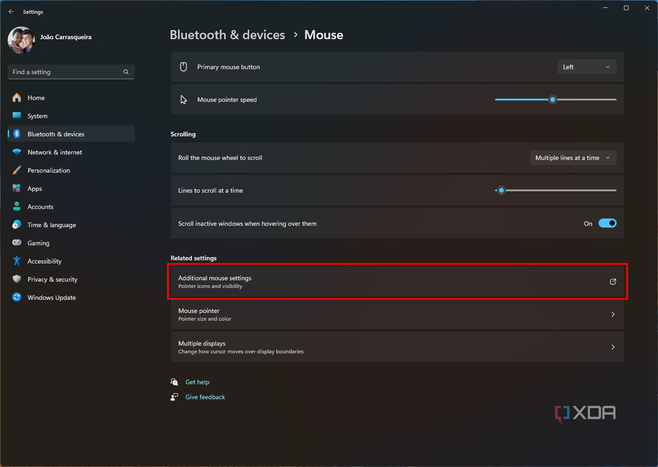 Screenshot of Windows 11 mouse settings with the advanced mouse settings button highlighted