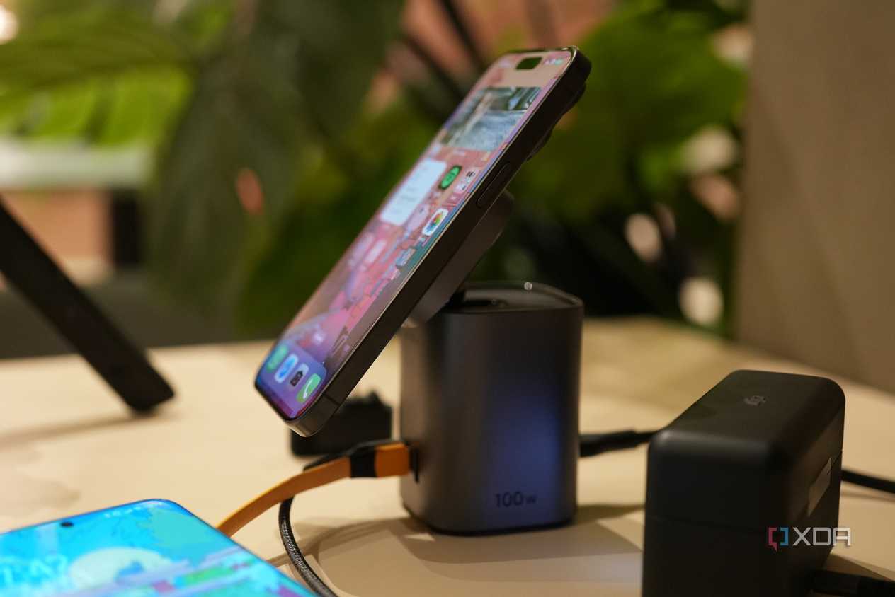 Smartphone on magsafe charger