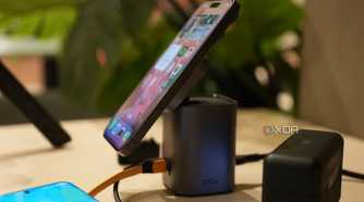 Smartphone on magsafe charger