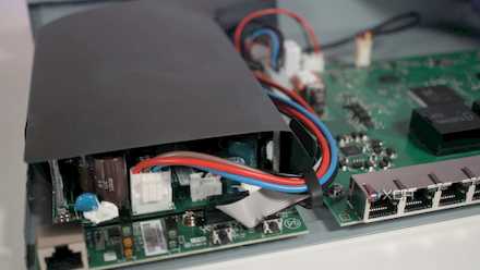 PCB and PSU inside EnGenius ECS112FP