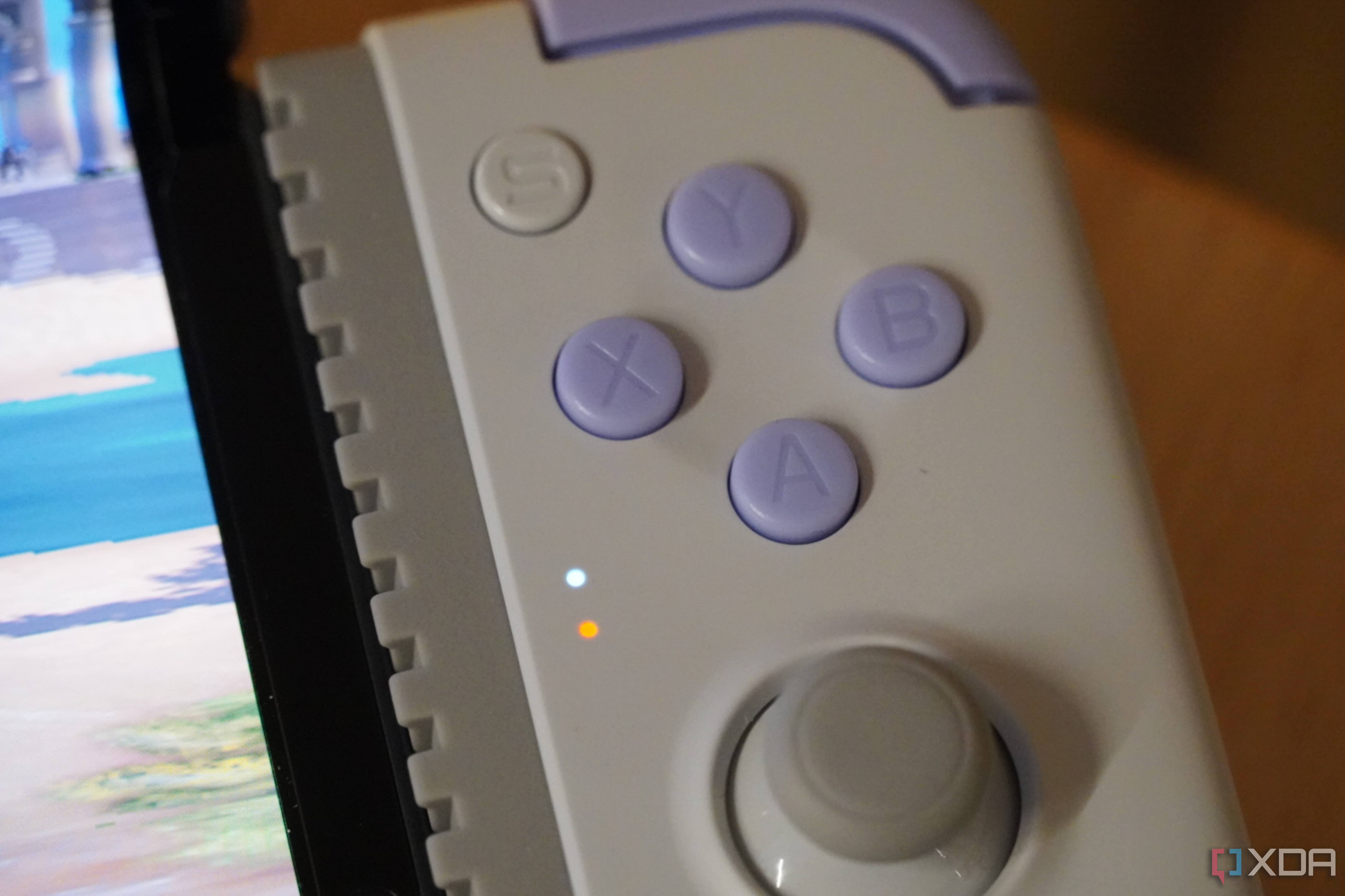 The charging light on the GameSir X2s.