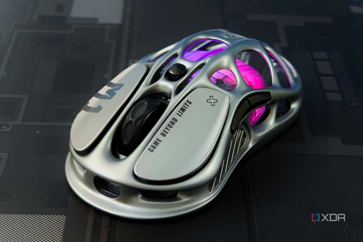 GravaStar Mercury M1 Pro front profile