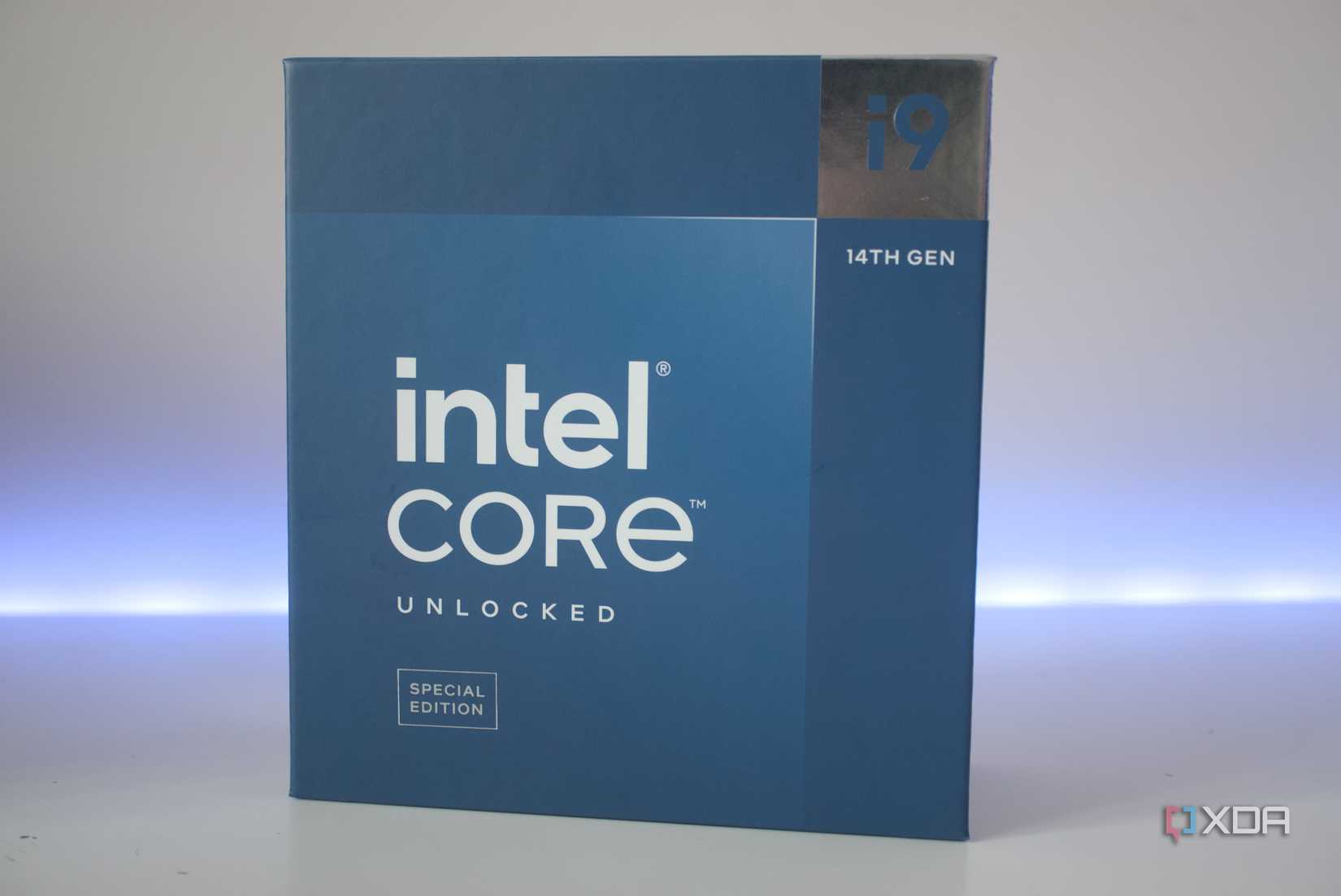 Intel Core i9-14900KS box